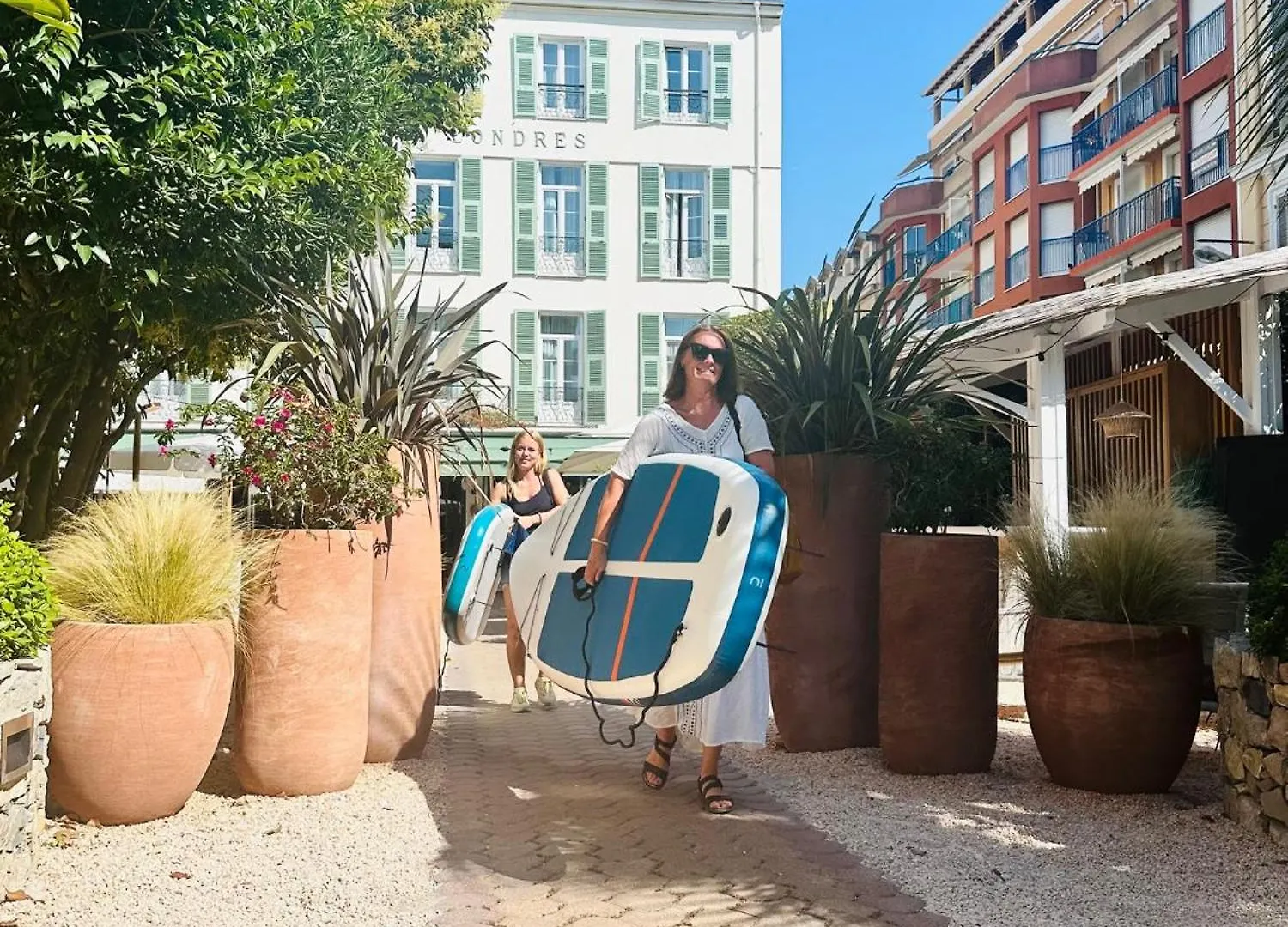 ***  Hotel De Londres Μεντόν Γαλλία