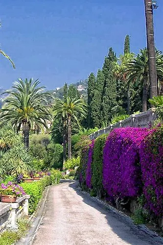 Hotel De Londres Menton 3*,